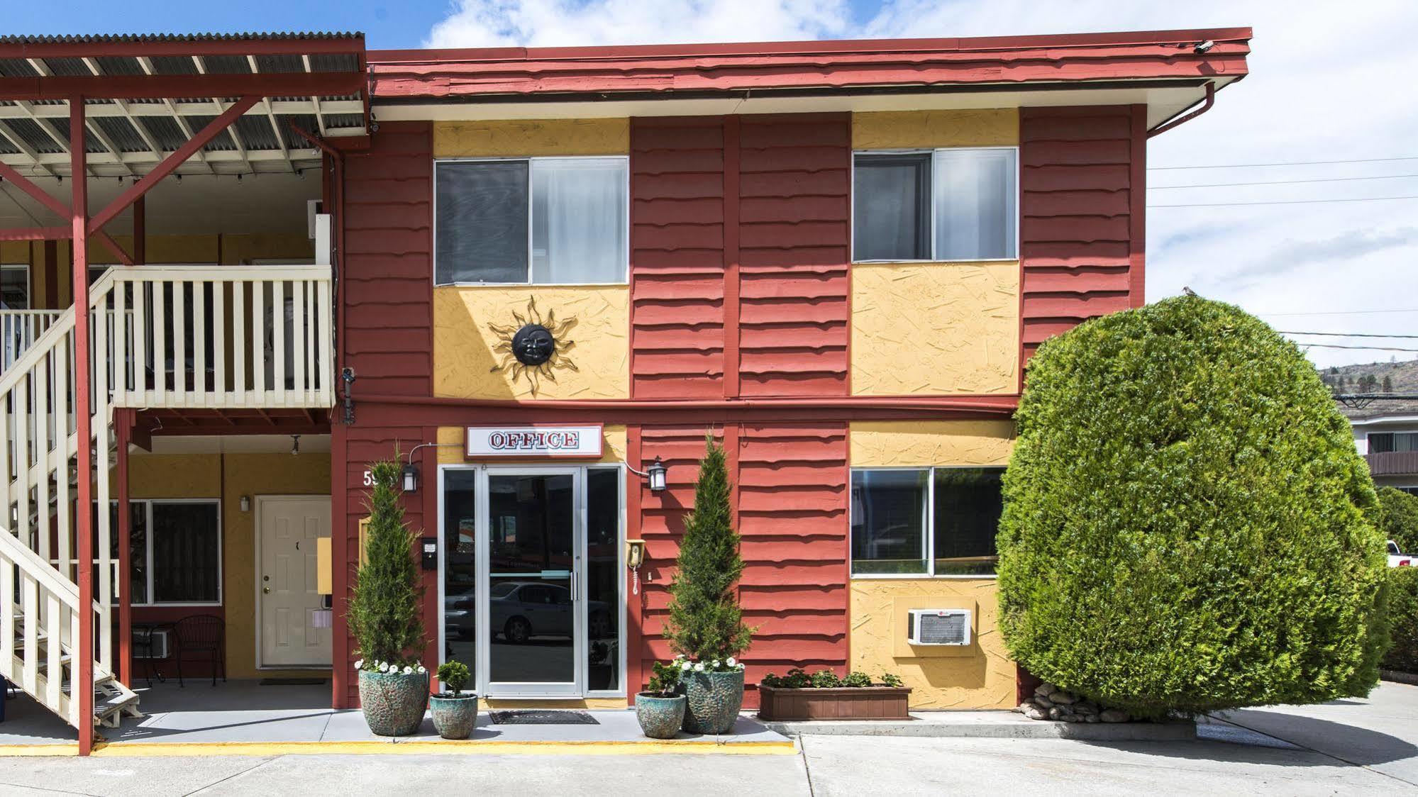 Maple Leaf Motel Inn Towne Osoyoos Exteriör bild