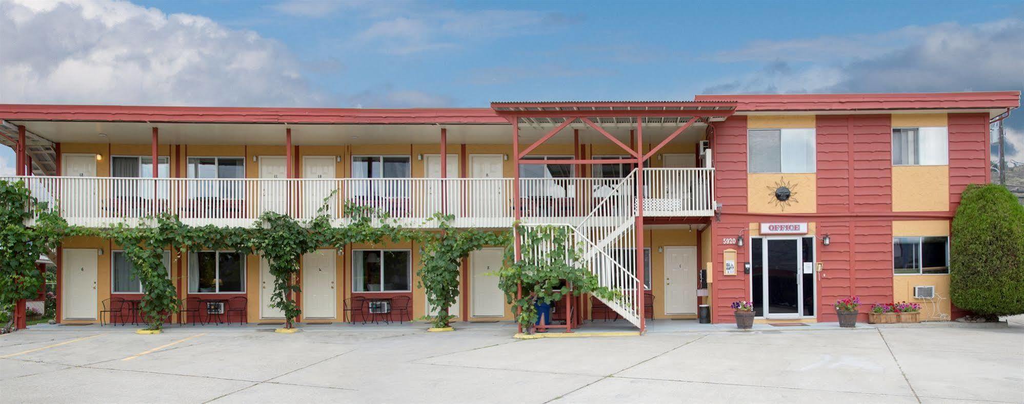 Maple Leaf Motel Inn Towne Osoyoos Exteriör bild