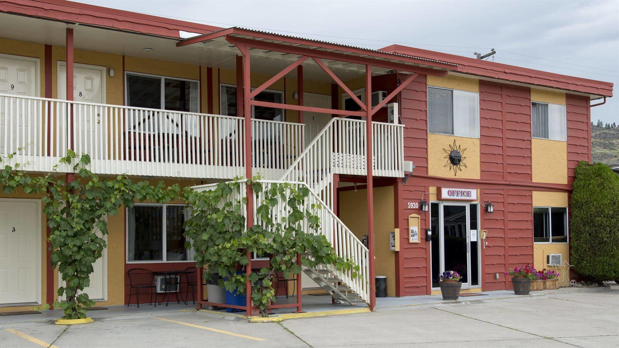Maple Leaf Motel Inn Towne Osoyoos Exteriör bild